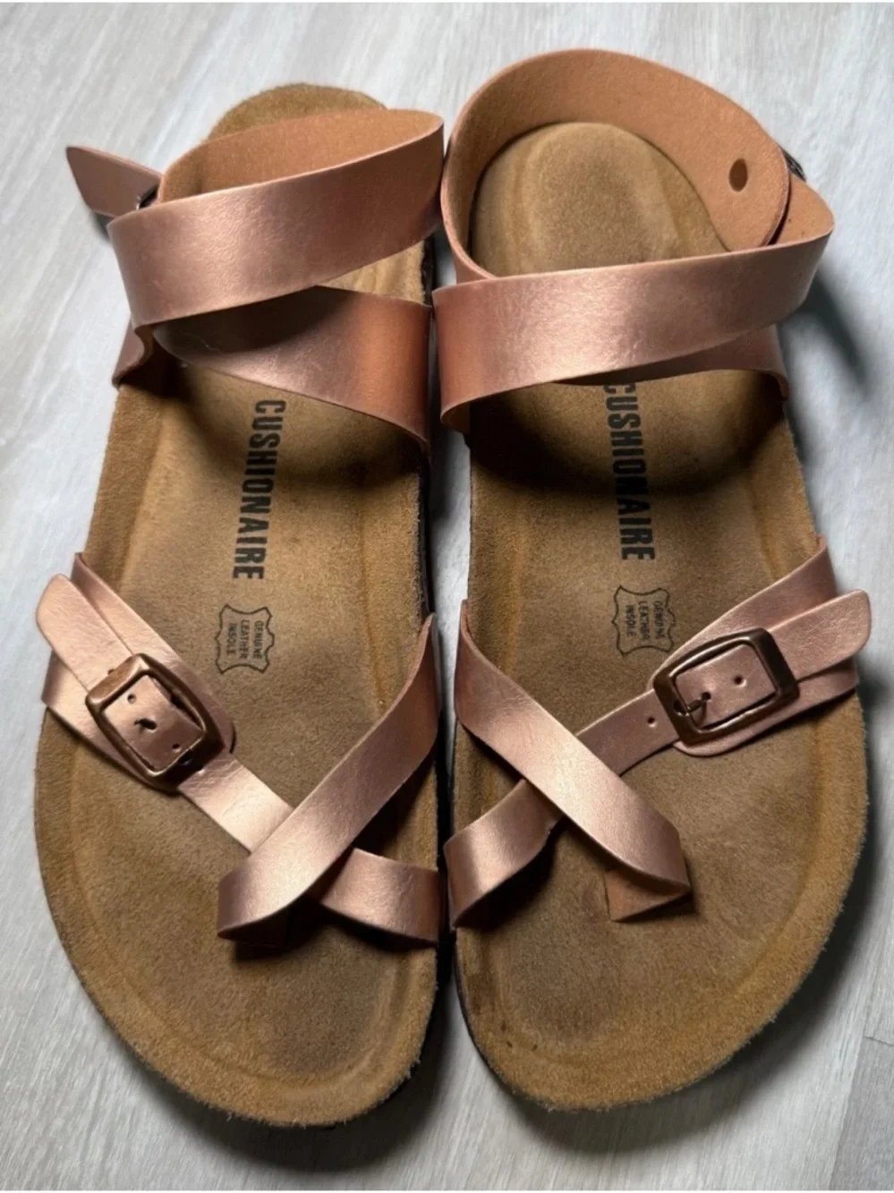 CUSHIONAIRE Size 9.5M Lara Cork footbed Sandal Rose Gold Genuine Leather strap
